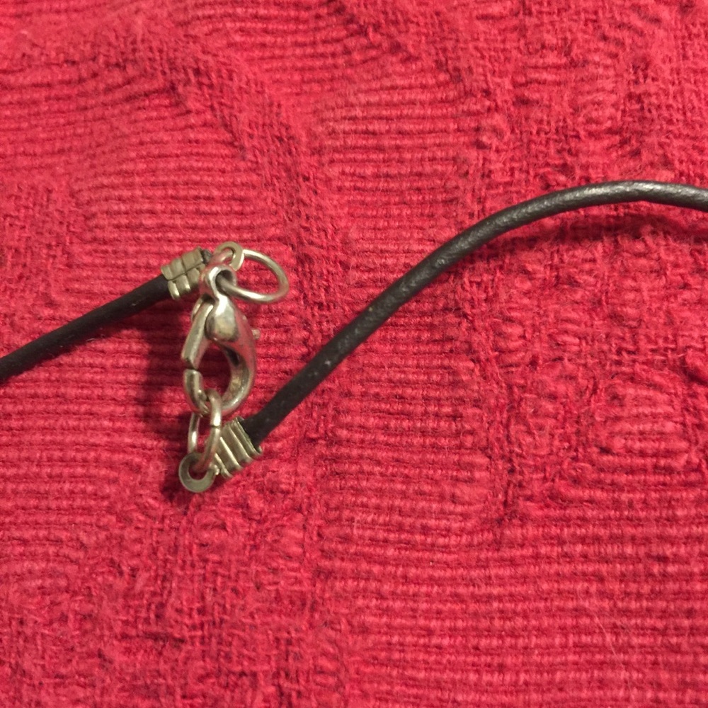 4 necklaces - Picture 13 of 13